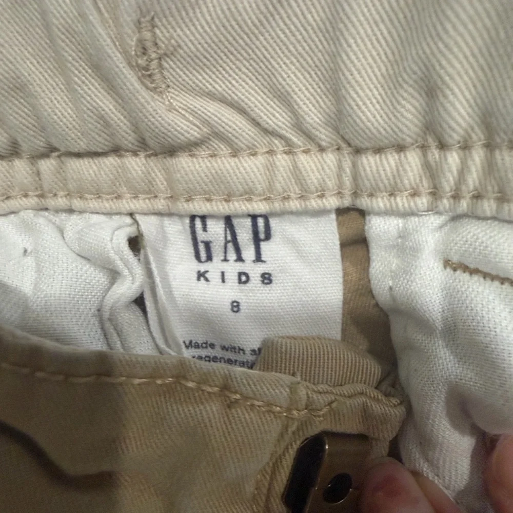 Boys Gap tan cargo shorts Size 8 years Good Condition #cargo #kids
